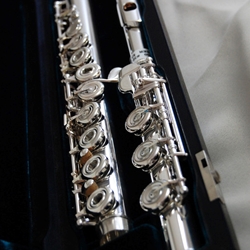 300-OCB-14KR Resona 300 Series Flute Outfit (C#,B foot, 14KR headjoint) . Burkart